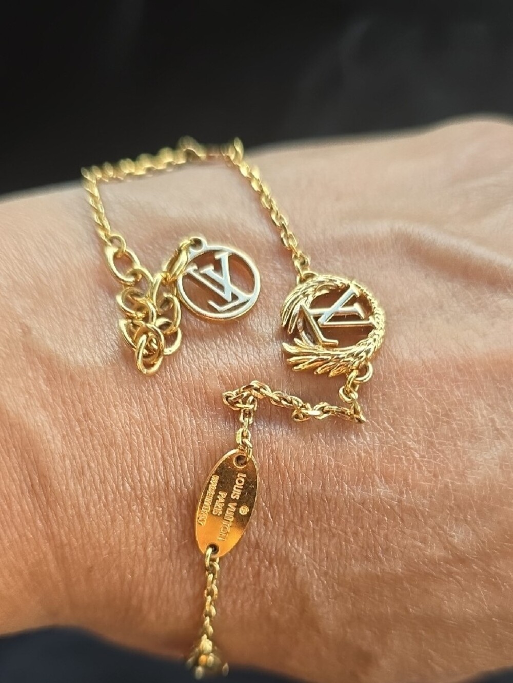 Authentic💥 Louis Vuitton Angel Wing Medallion Bracelet